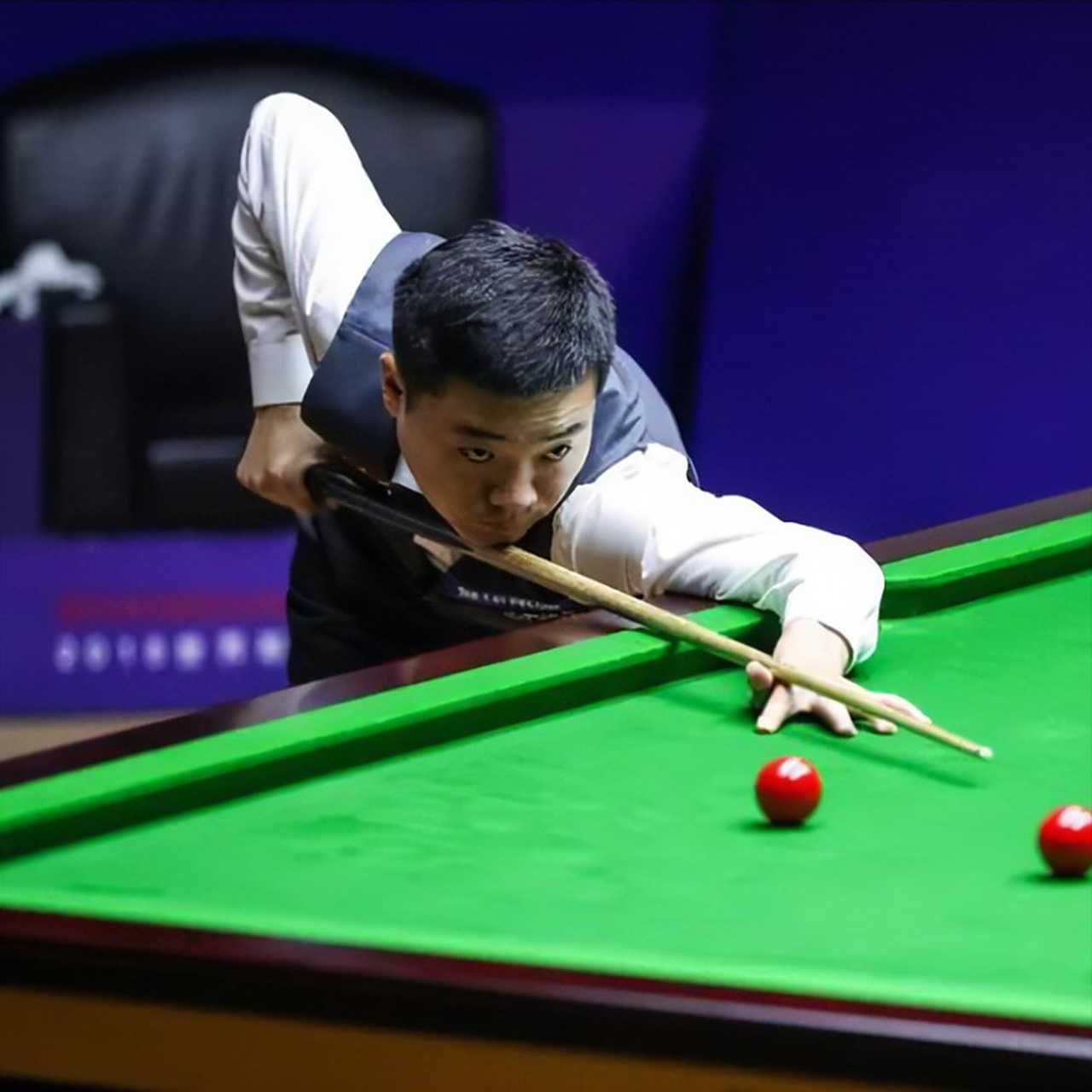 边后卫培育 边后卫培育